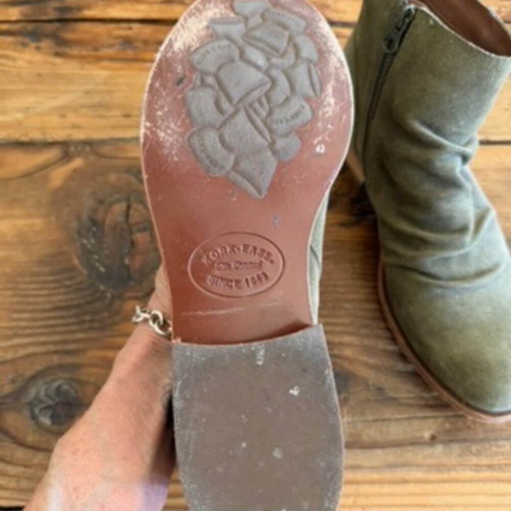 KORK-EASE GIBA OLIVE SUEDE BOOTIES SZ 10M - Picture 8 of 9